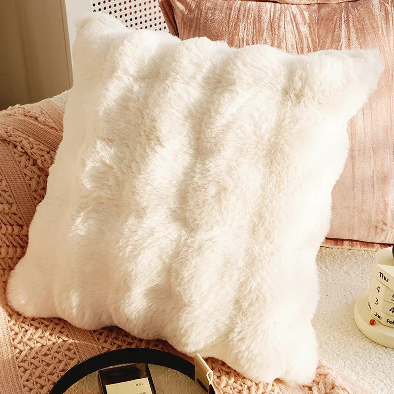 Throw pillow cover – Soft fabric – Pink retro design – Decorative home accent for living room