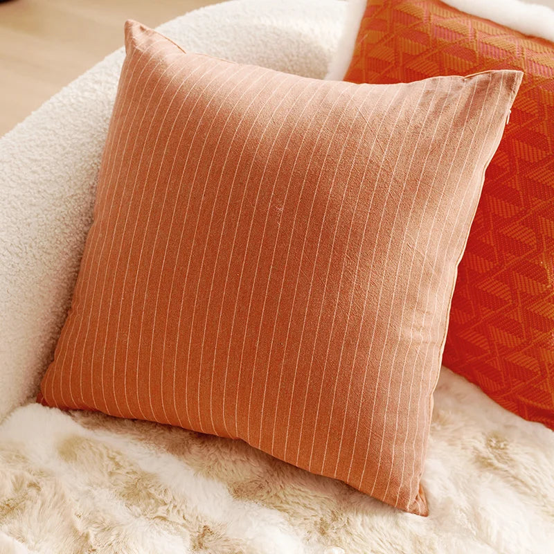 Throw pillow cover – Soft fabric – Pink retro design – Decorative home accent for living room