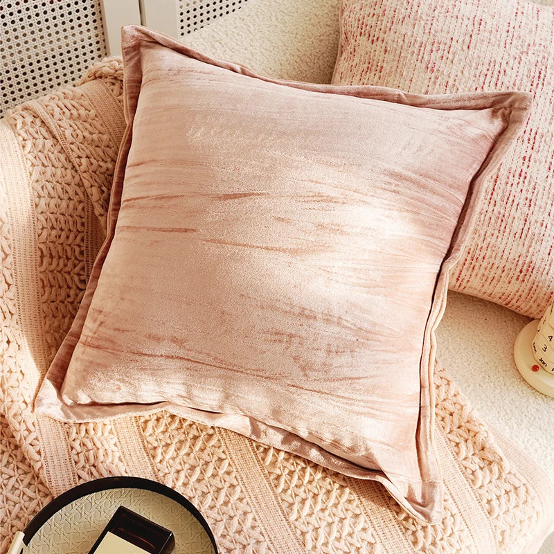 Throw pillow cover – Soft fabric – Pink retro design – Decorative home accent for living room