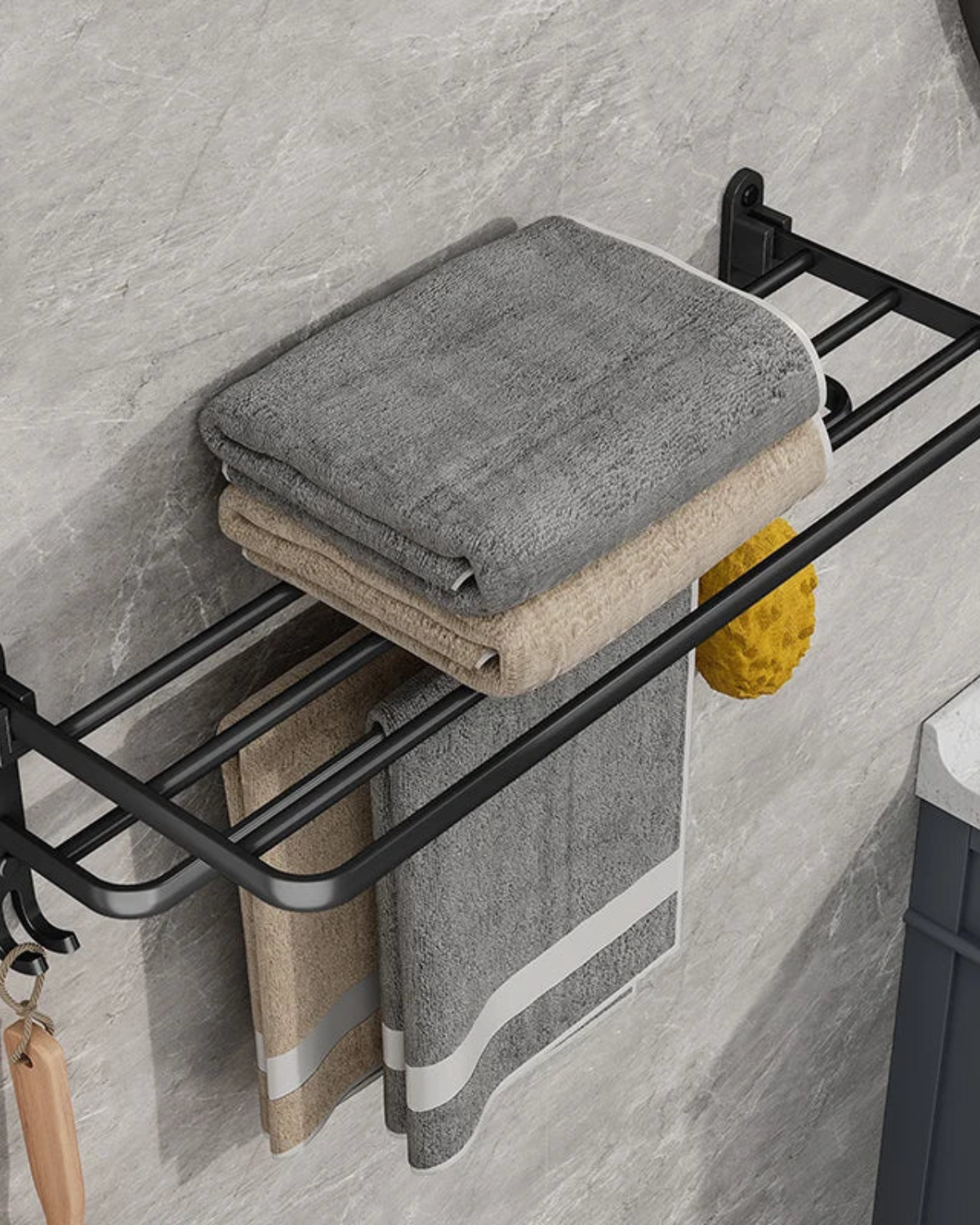 Towel rack – Matte metal – Elegant design – Modern bathroom storage solution