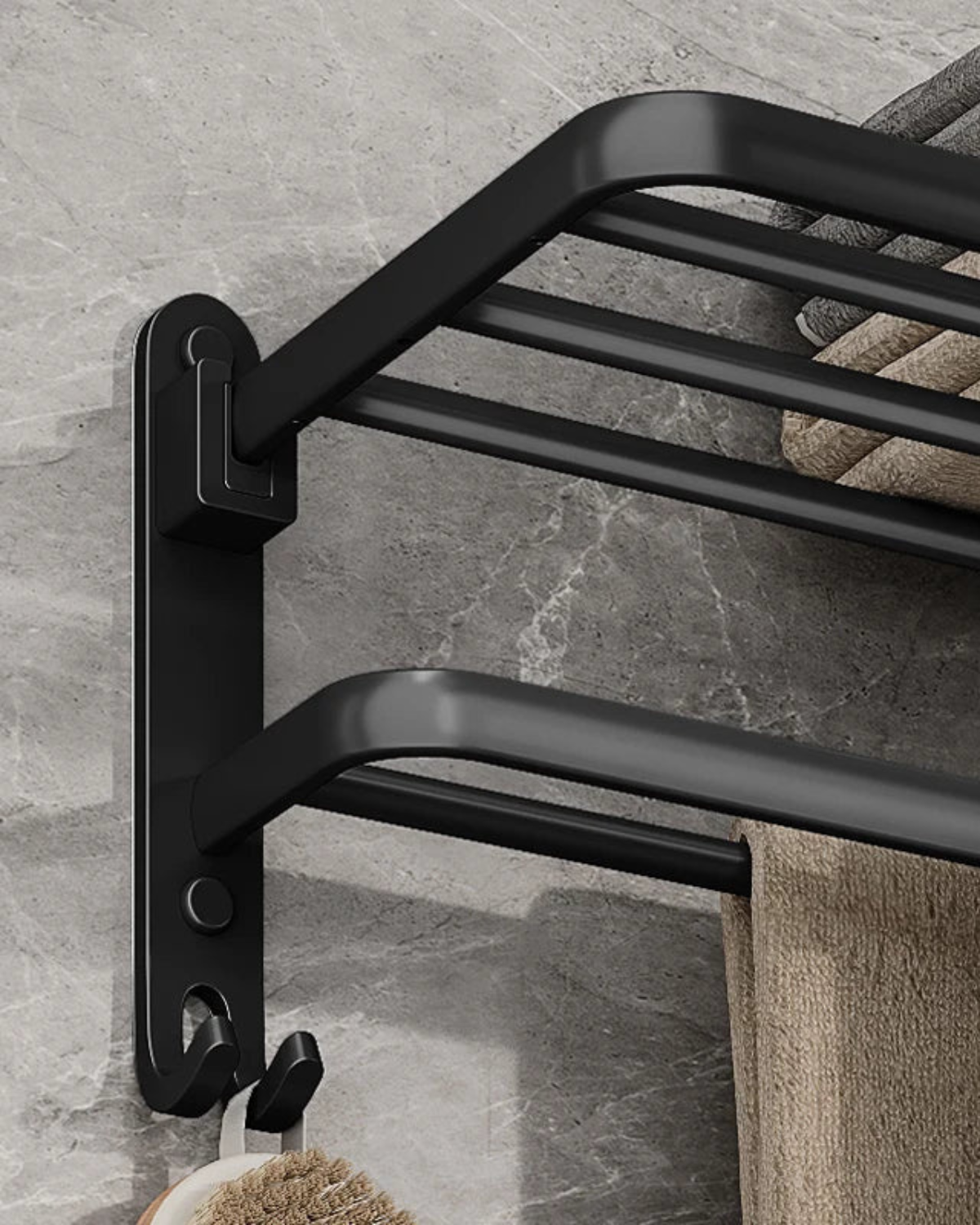 Towel rack – Matte metal – Elegant design – Modern bathroom storage solution