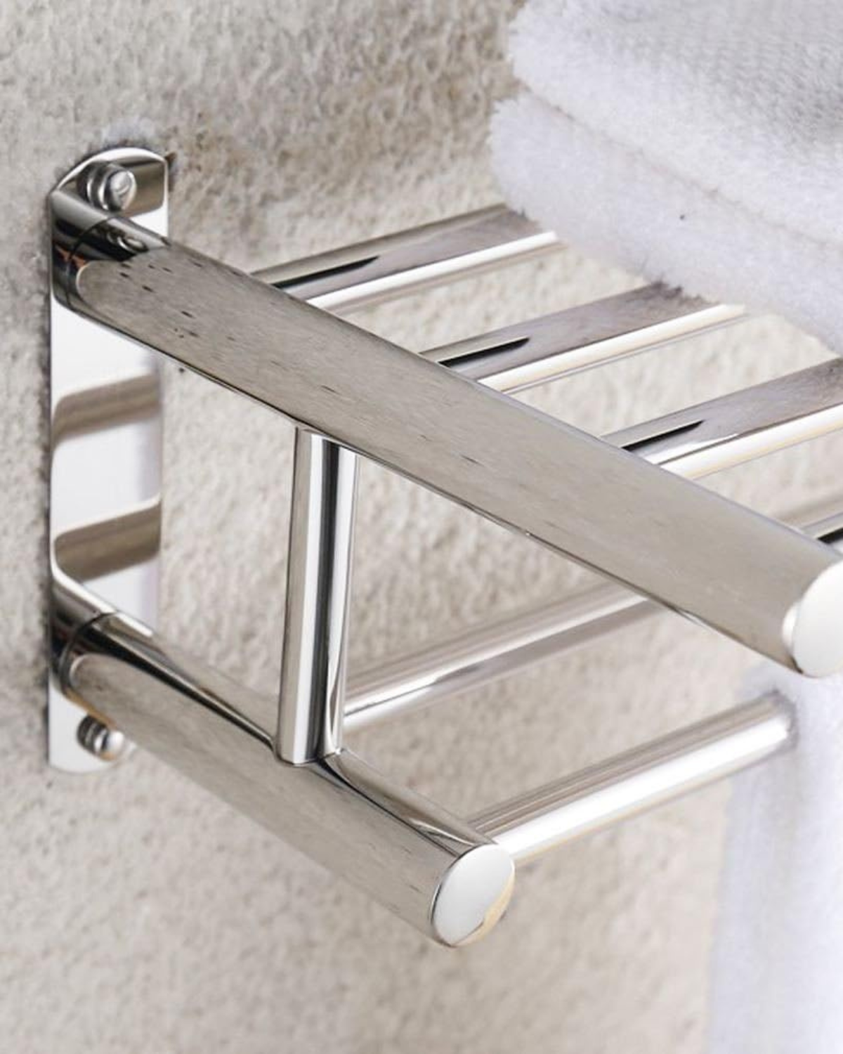 Towel rack – Polished chrome – Durable stainless steel – Modern bathroom organizer with hooks