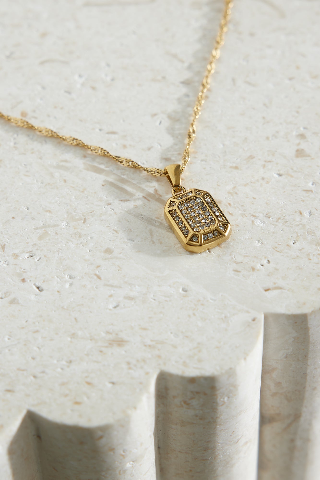 18k Gold Plated Enchanted Dreams Necklace Gold