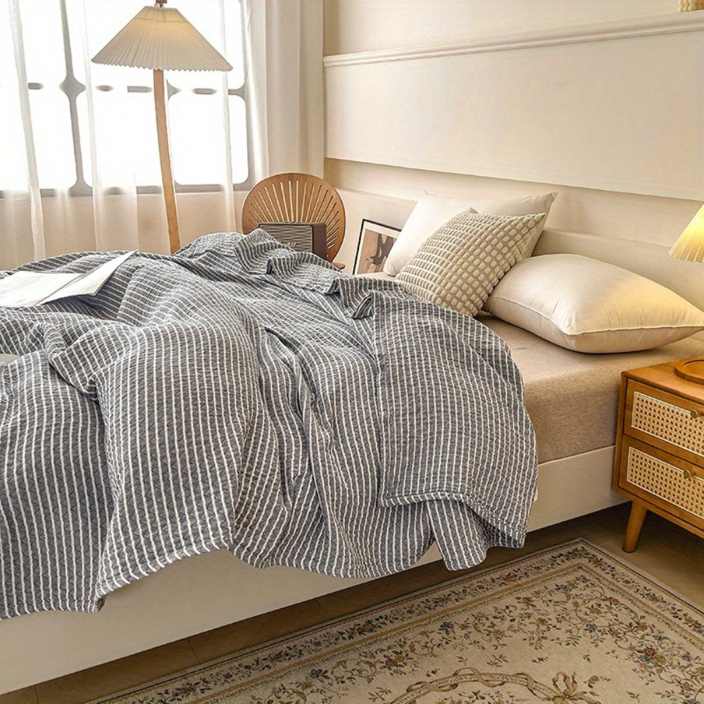 Vinci Contemporary Striped Bed Blanket