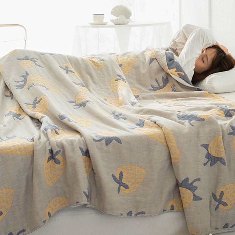 Five-layer quilted blanket