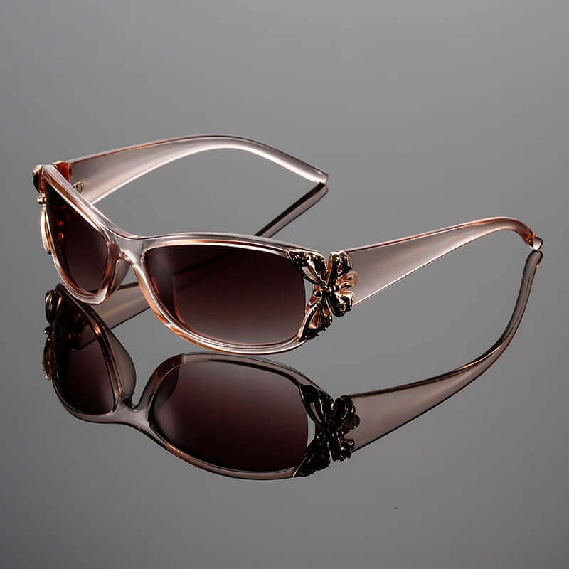 FlutterGlow | Chic sunglasses with butterfly pendants