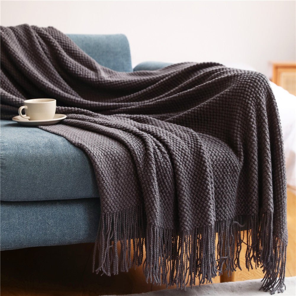 Cozy Nordic Knit Blanket – Scandinavian Design for Indoor & Outdoor Comfort
