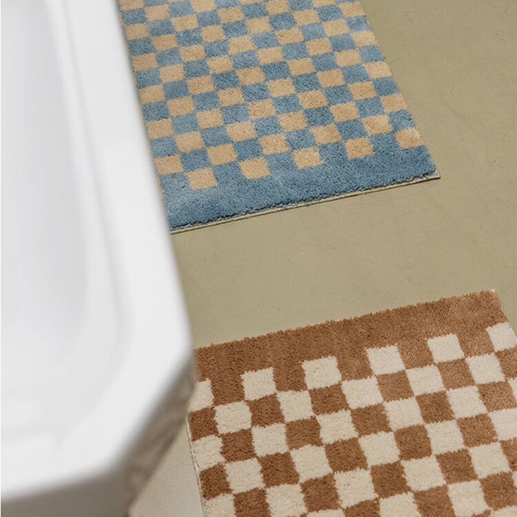 Soft Checkered Bathroom Rug