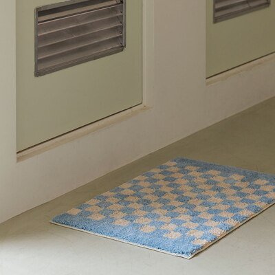 Soft Checkered Bathroom Rug