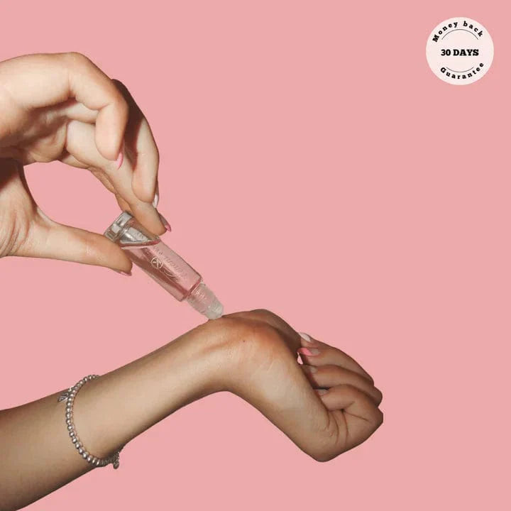 1+1 FREE | Novelloo™ | Perfume that will make your man fall in love!