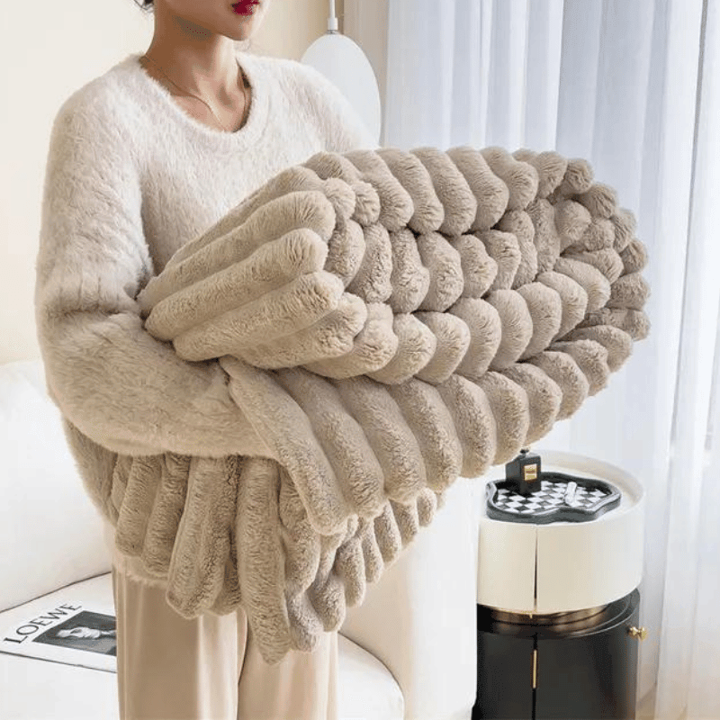 Luxury faux fur blanket in ivory white, soft and cozy throw for bedroom or living room winter decor