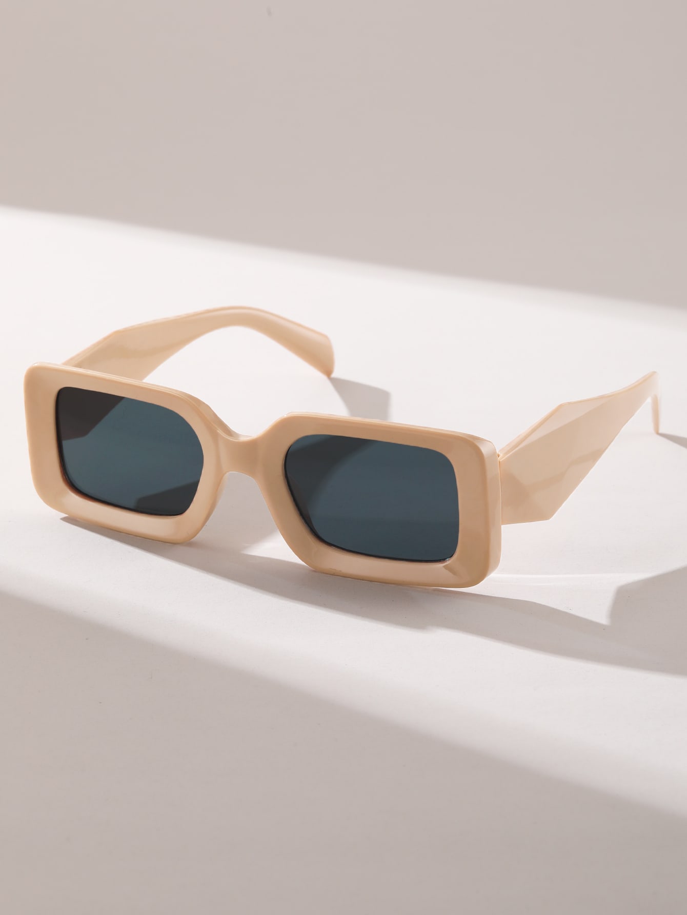 50% OFF | MetroFrame | Fashion glasses with square frame
