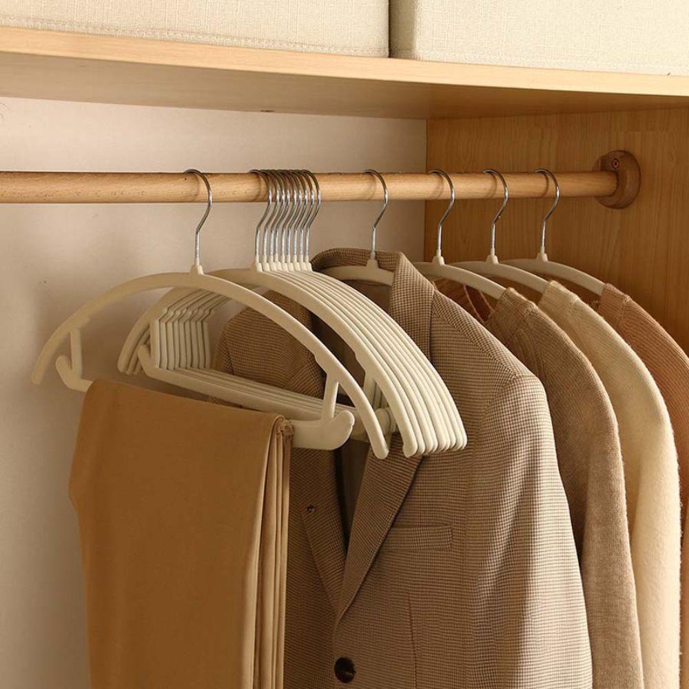 Non-Slip Curve Hangers | Set of 10
