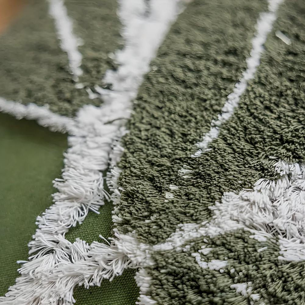 Cozy Cushion Cover with Leaf Design and Tassels – Natural Flair for Your Home