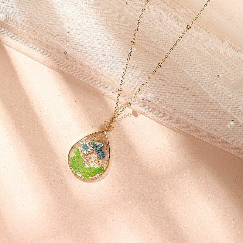 Resin Pressed Flower Necklaces - Gold Foil Tulip & Ferns