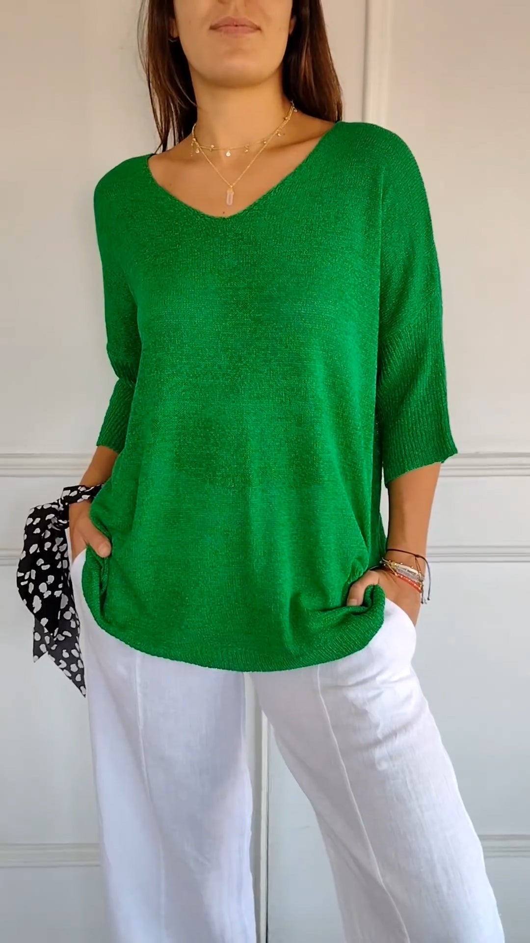 50% OFF | PAISLEY™ | PLAIN KNIT TOP WITH V-NECKLINE