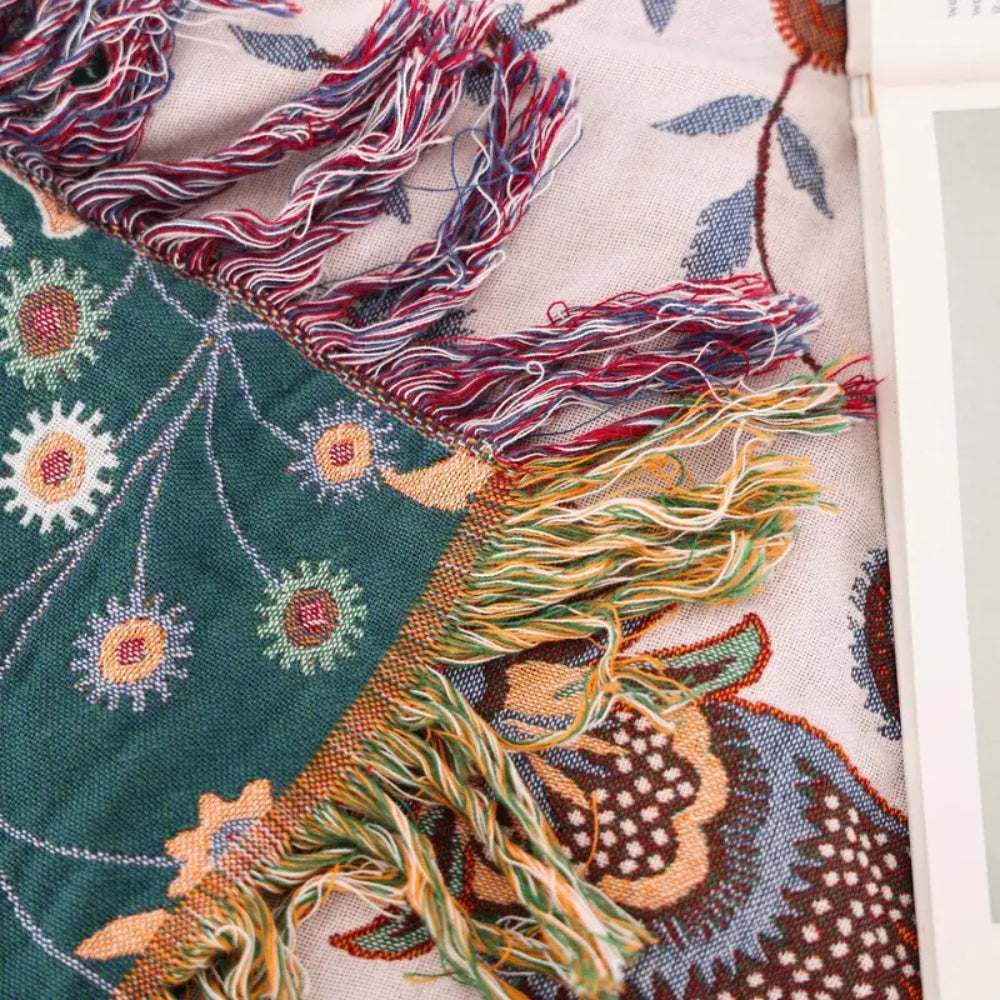 Liora Vintage Reversible Soft Blanket