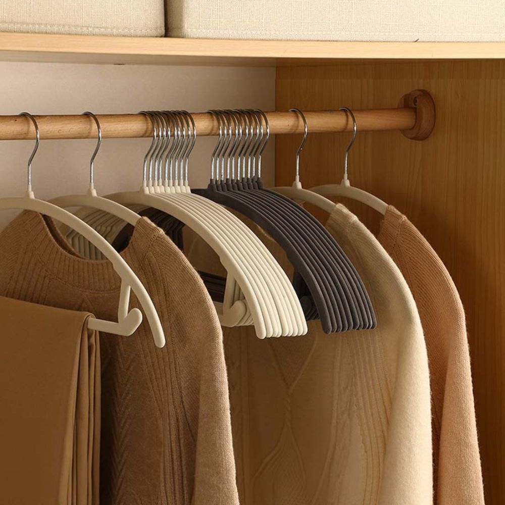 Non-Slip Curve Hangers | Set of 10