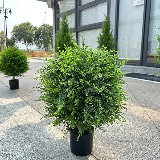 EverCedar® UV-Resistant Topiary Ball Tree