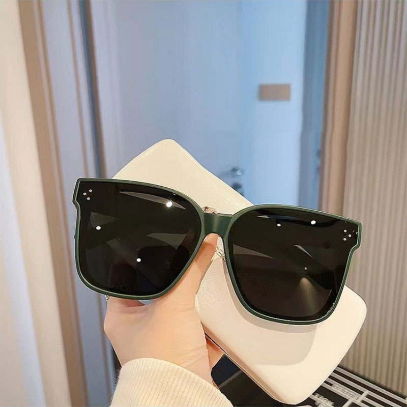 50% OFF | SolarEdge Polarized sunglasses | UV protection for men and women, modern design