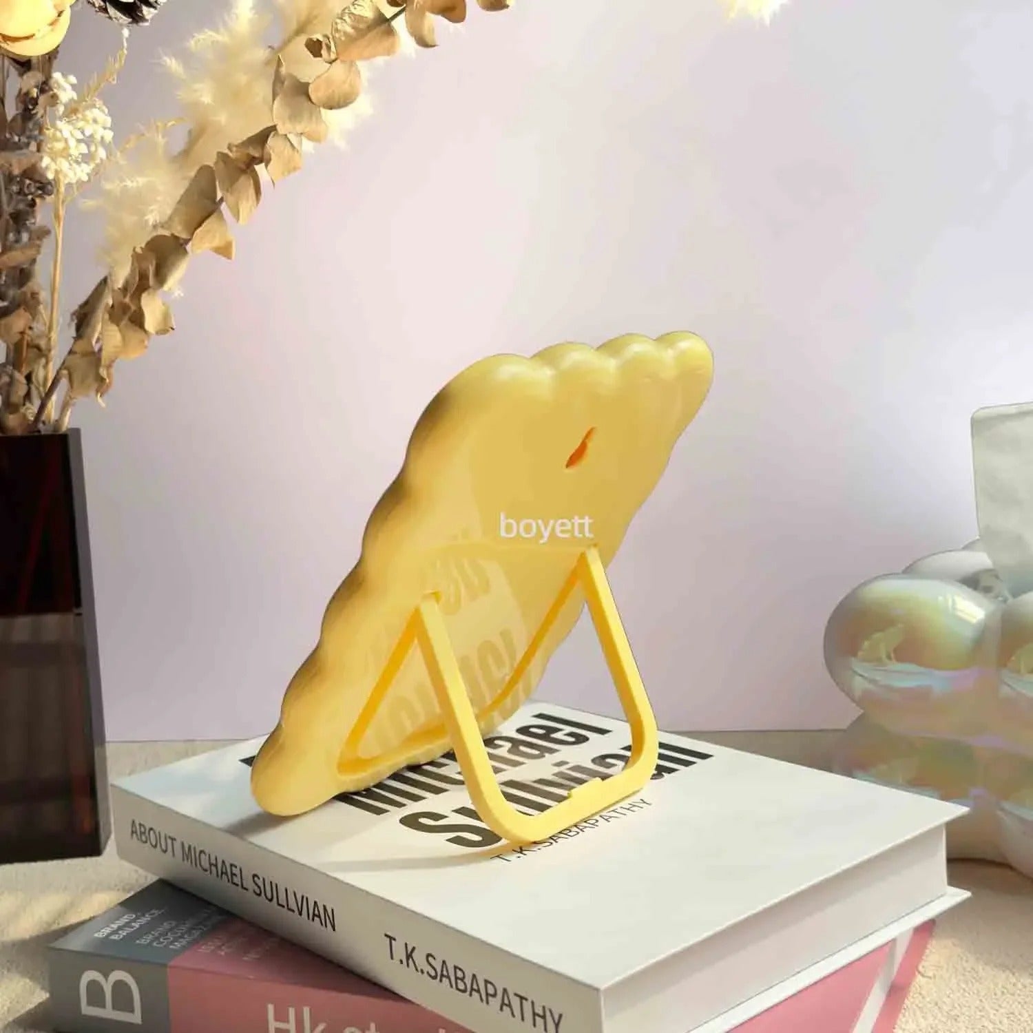 Acrylic picture frame – Minimalist square design – Durable and versatile for home or office – Fits 6-inch photos