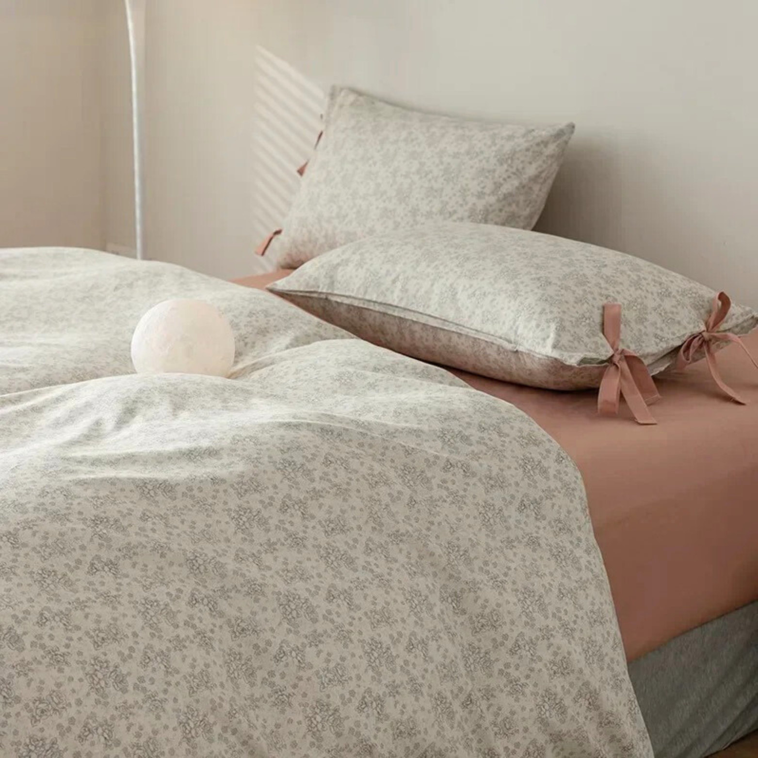 Bedding set – 100% cotton – Floral design – Elegant and cozy bedroom update