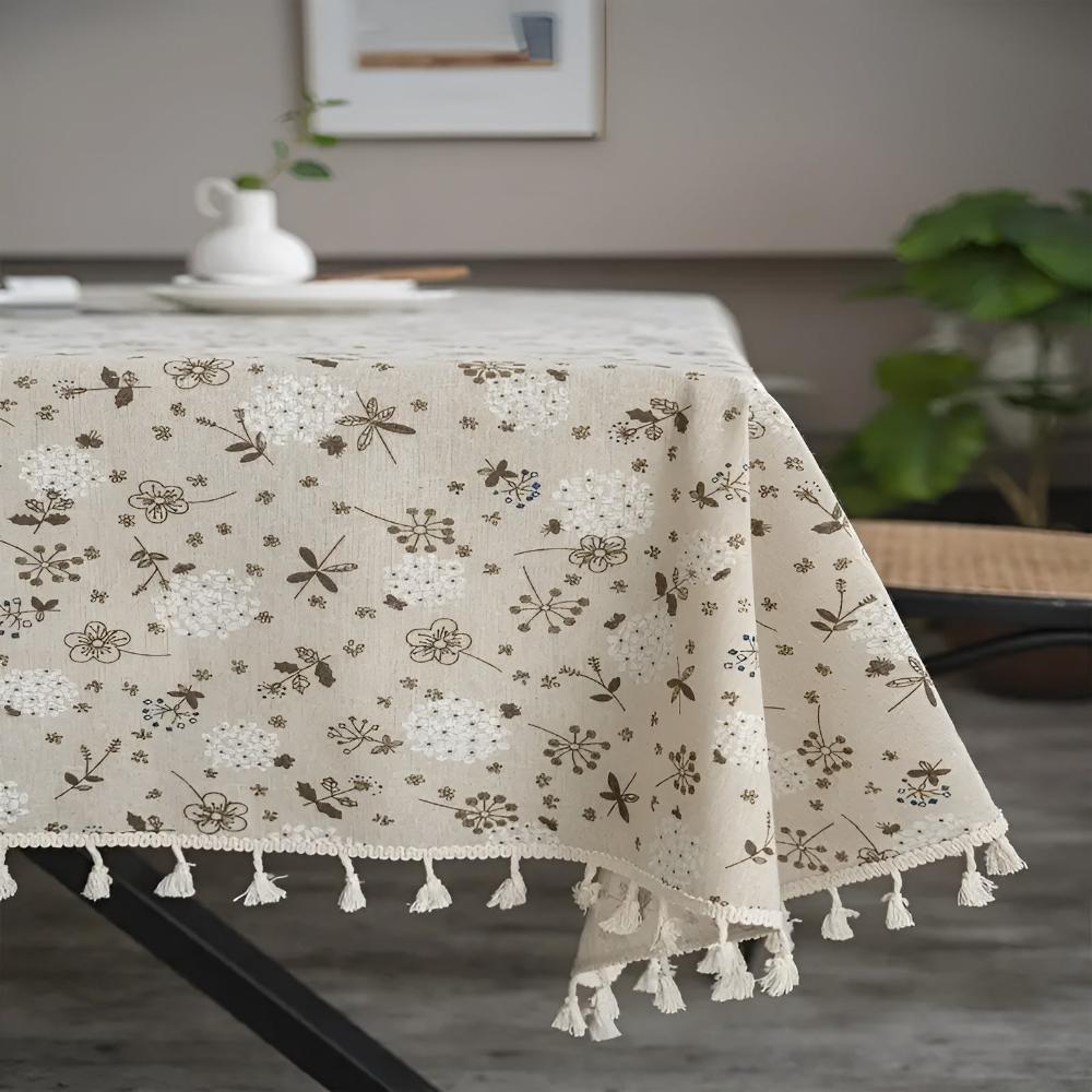 Beige Tassel Tablecloth – Bohemian Farmhouse Design for Rustic Dining Decor