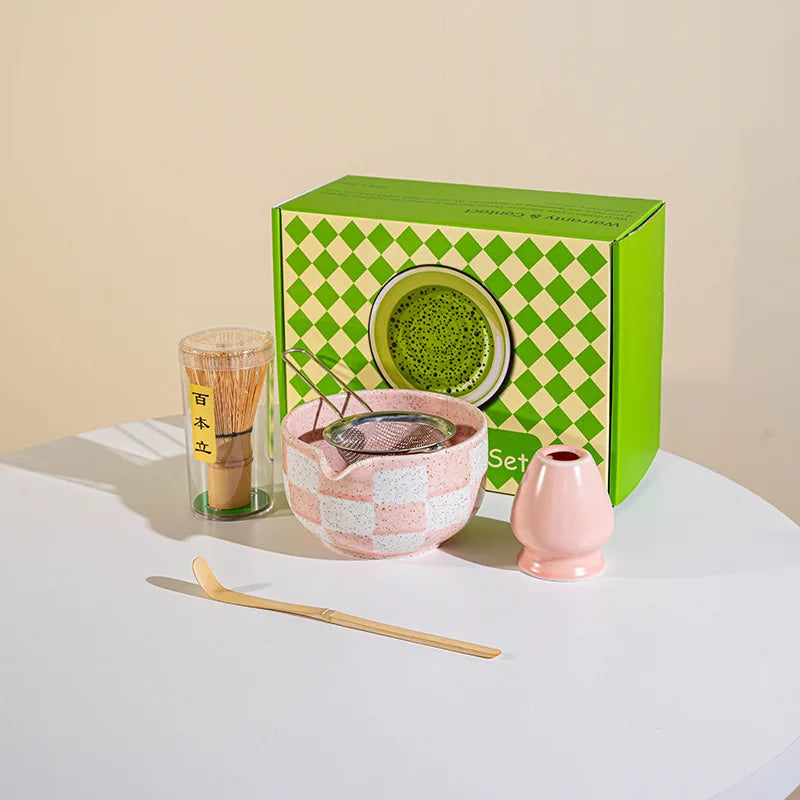Ceramic matcha tea set – Checkered-style – Includes bowl, whisk, and utensils – Perfect gift for tea lovers