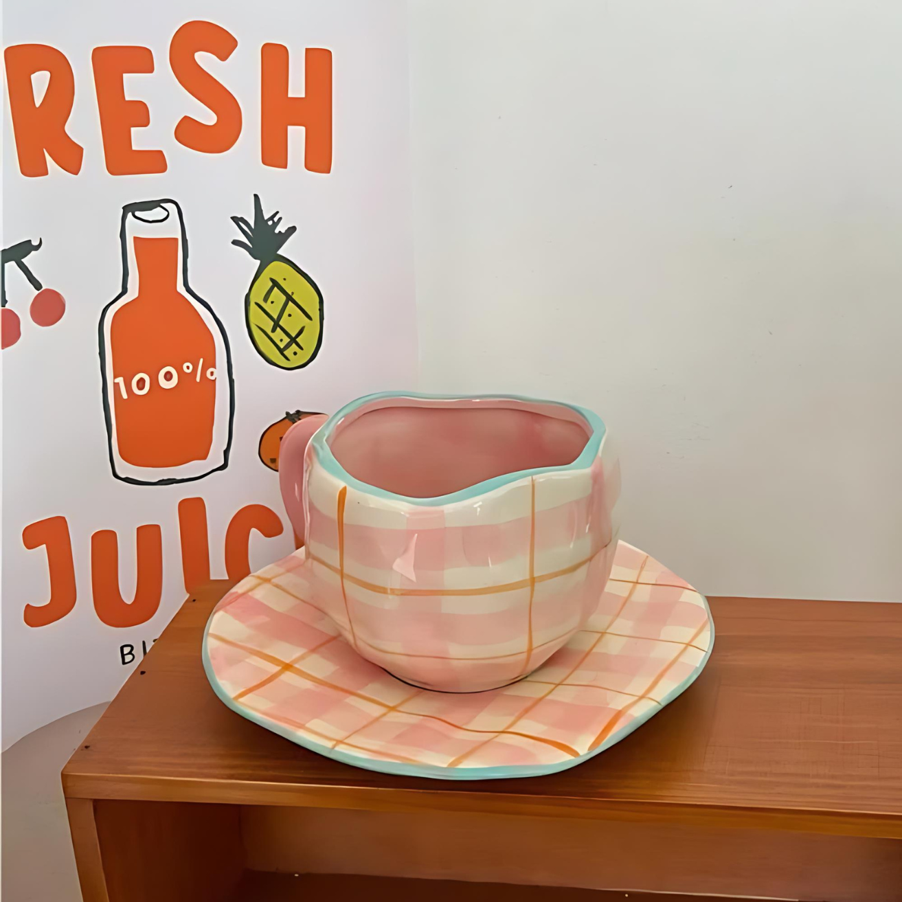 Ceramic mug – Handmade and hand-painted – 250ml – Elegant pottery design for tea or coffee
