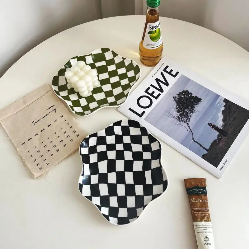 Ceramic serving tray – Checkered pattern – 9.1 in diameter – Stylish home decor piece