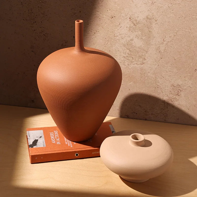 Ceramic vase – Nordic retro design – Elegant tabletop centerpiece for living room – 6.3 x 4.7 in