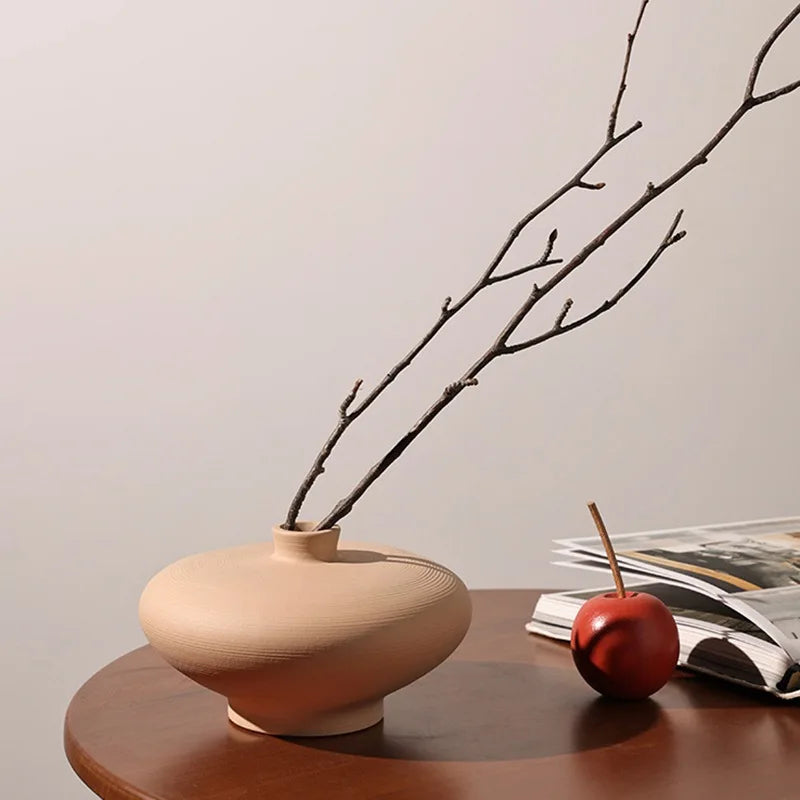 Ceramic vase – Nordic retro design – Elegant tabletop centerpiece for living room – 6.3 x 4.7 in