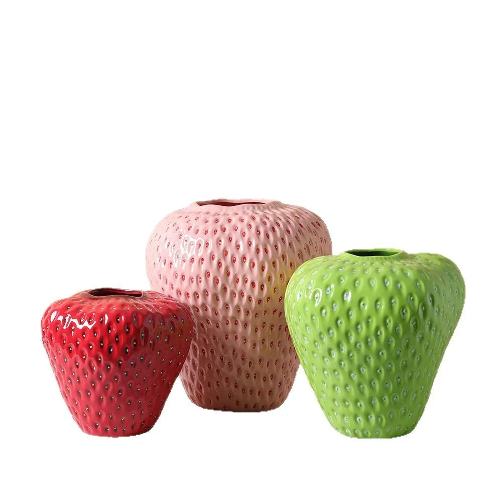 Ceramic vase – Strawberry design – Unique floral display – Home decor accent