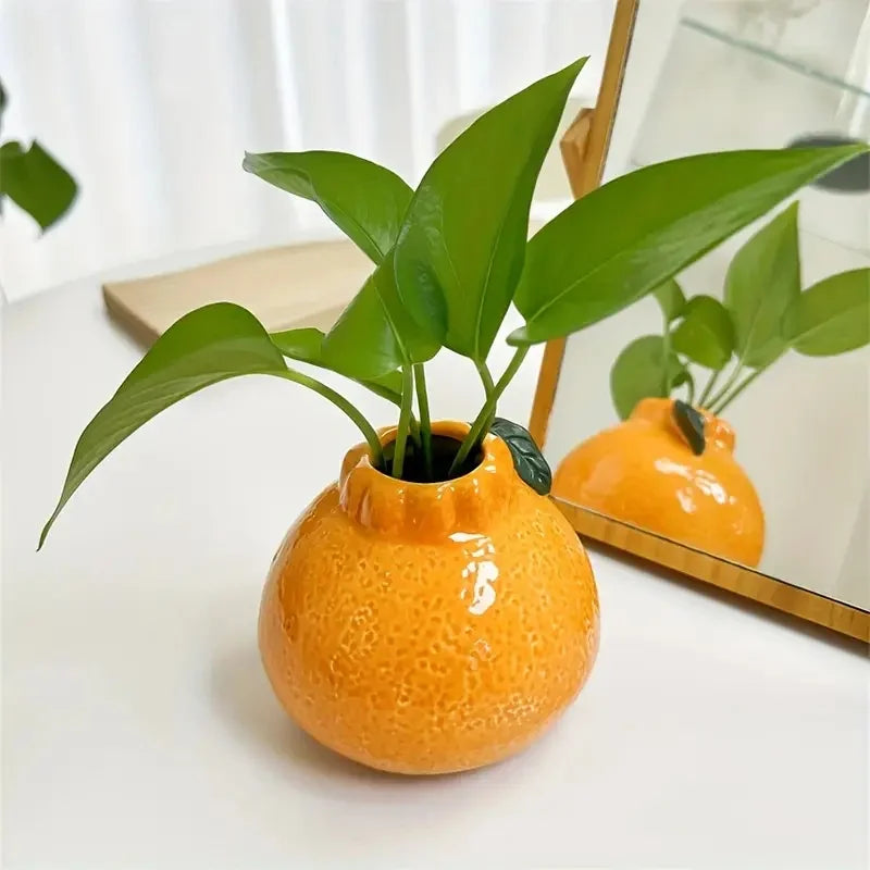 Ceramic vase – Vibrant orange – Hydroponic-friendly – Stylish decor for living room or office