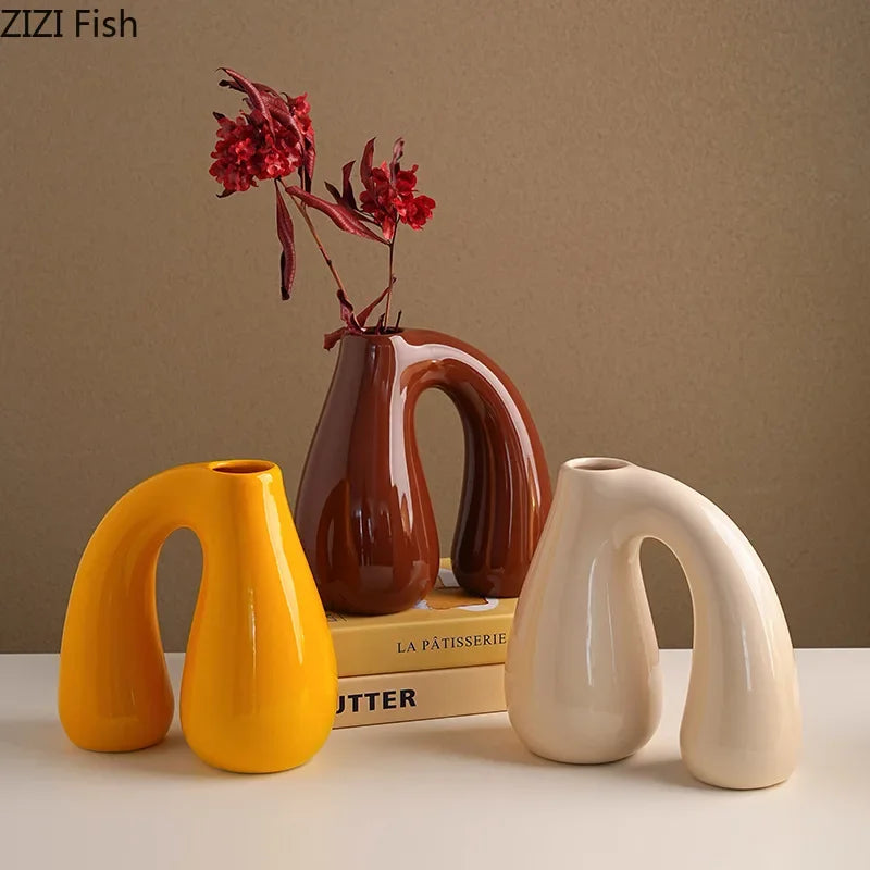 Ceramic vase – N-shape design – Elegant flower display for home decor – 10 x 4 x 6 in