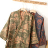 Cotton bathrobe – Lightweight kimono style – Dark blue or light green – Ideal for lounging and relaxation