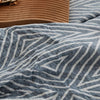 Cotton gauze blanket – Lightweight and breathable – Geometric pattern – Perfect for summer use