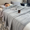 Muslin quilt – Lightweight and soft – Minimalist stripe design – Perfect for summer nights
