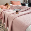 Cotton muslin quilt – Lightweight triple-layer – Geometric grid design – Modern minimalist bedding