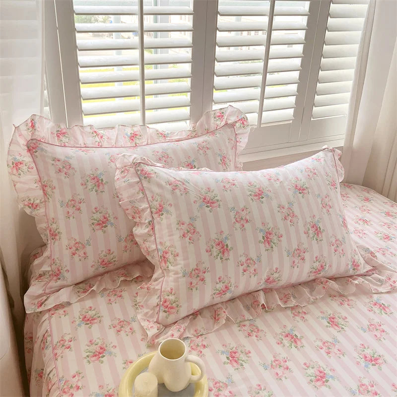 Cotton pillow cases – Floral design – Standard pillow size – Soft and breathable bedding accessory