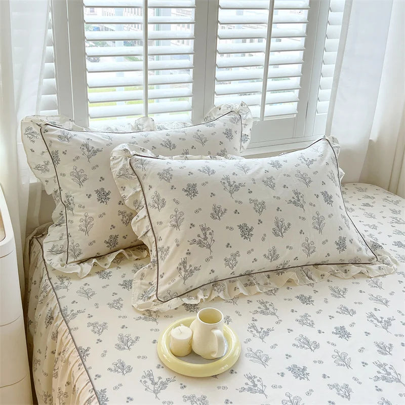 Cotton pillow cases – Floral design – Standard pillow size – Soft and breathable bedding accessory