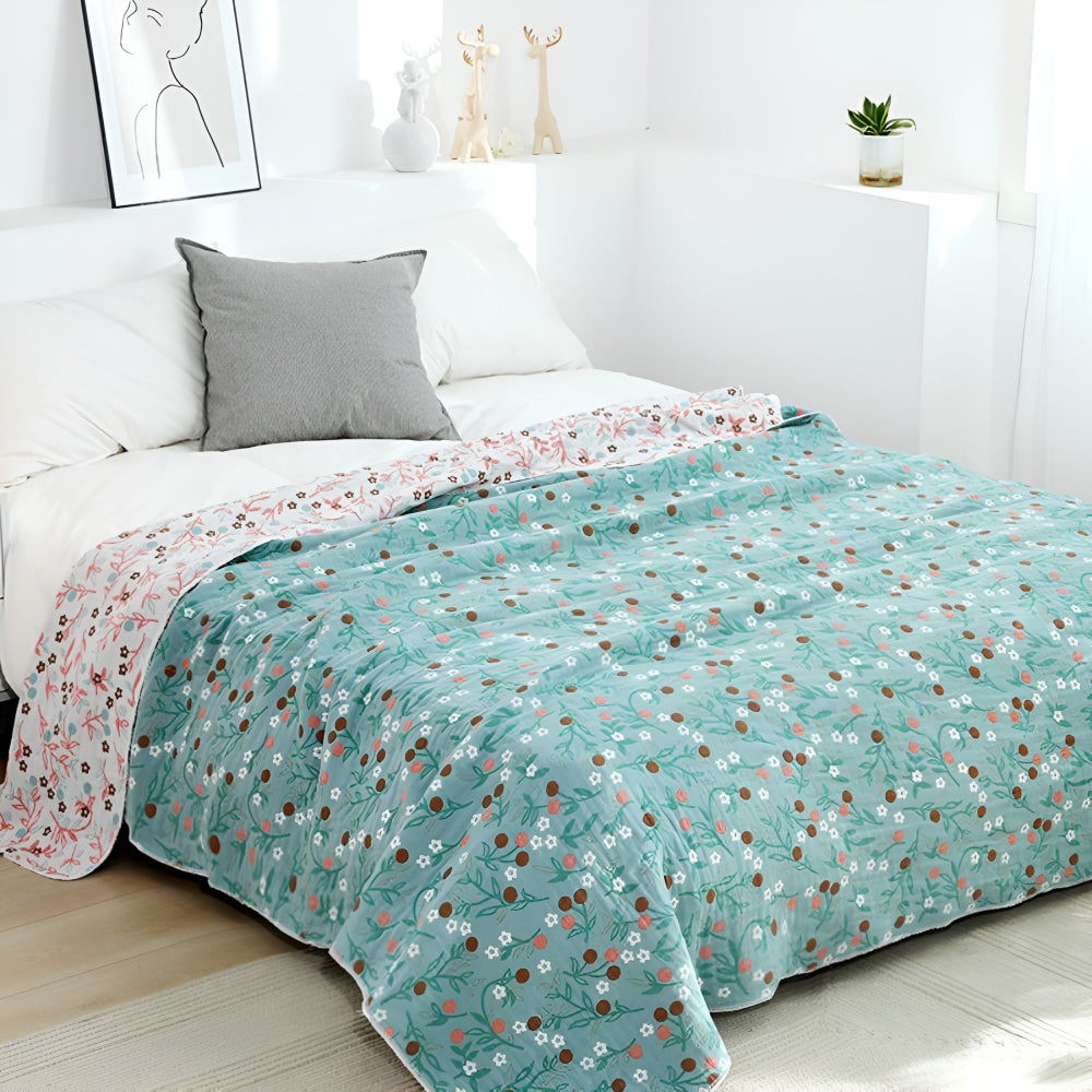 Cotton quilt – Reversible design – Leafy floral print – Lightweight comfort