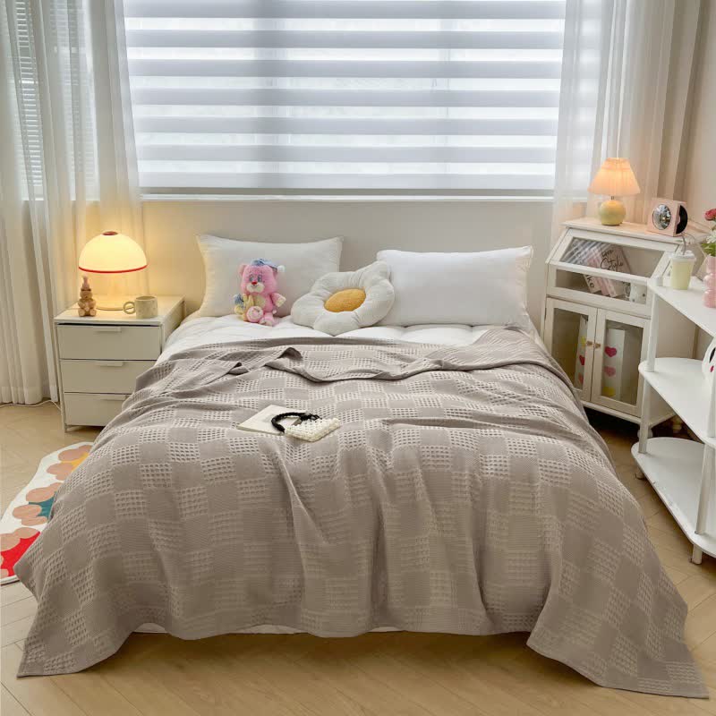 Cotton quilt – Waffle texture – Lightweight summer blanket – Soft and breathable