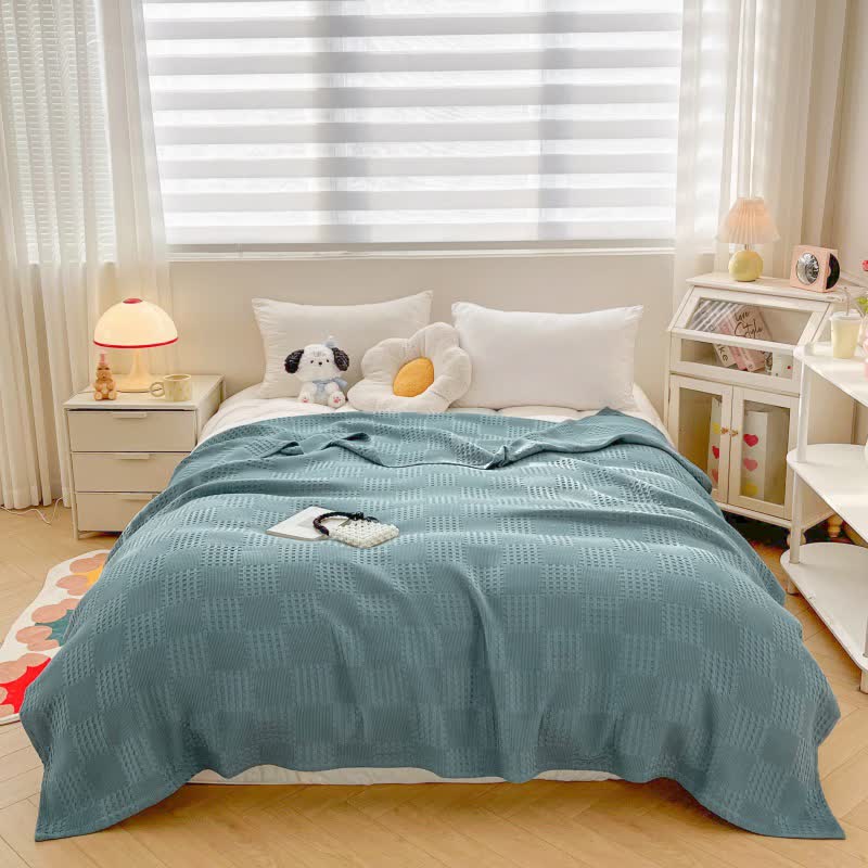 Cotton quilt – Waffle texture – Lightweight summer blanket – Soft and breathable