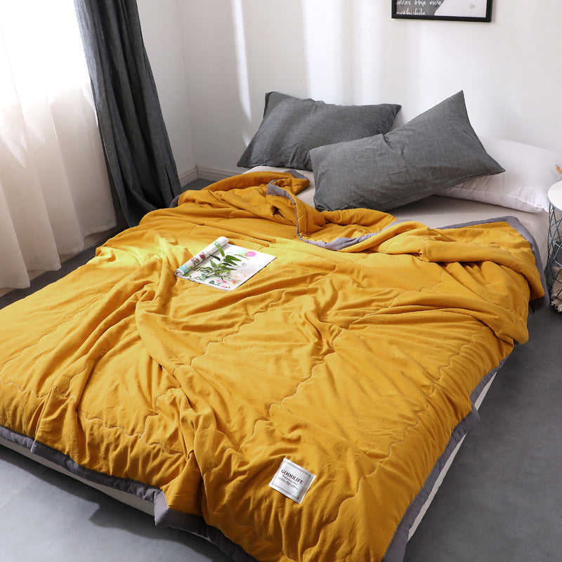 Cotton quilt – Lightweight and breathable – Ideal for warm nights and lounging