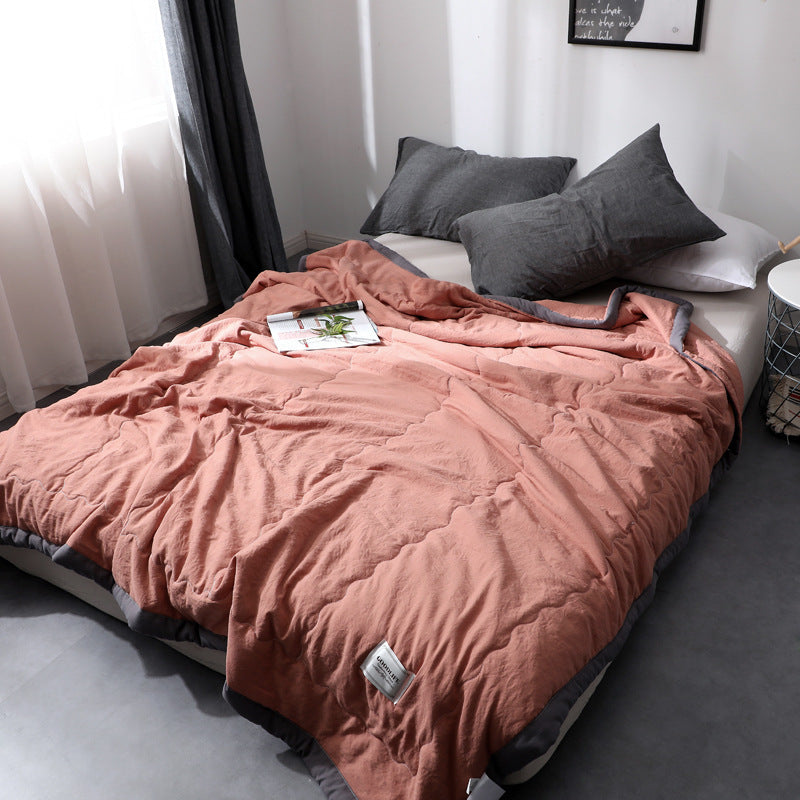 Cotton quilt – Lightweight and breathable – Ideal for warm nights and lounging