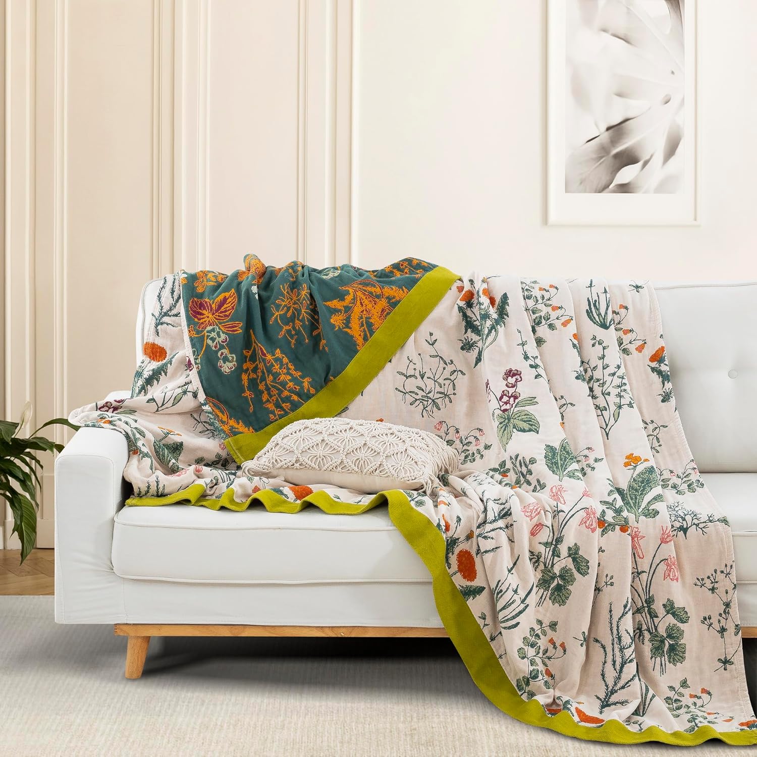 Cotton throw blanket – Reversible floral design – Soft and breathable – Ideal for couch or bed