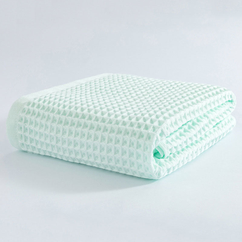 Cotton waffle bath towel – Lightweight and quick-drying – Japanese-inspired design – 28 x 55 in – Soft and breathable