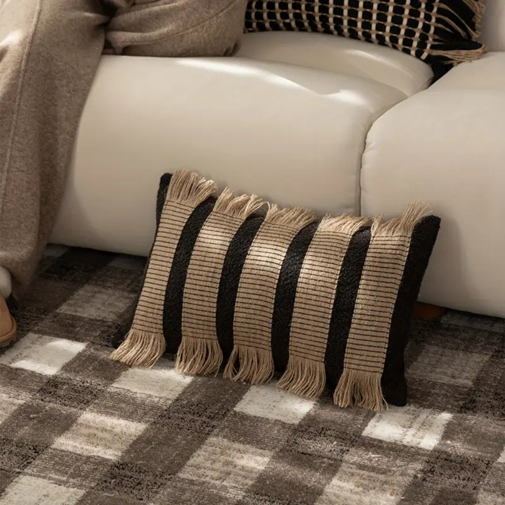 Cushion cover – Soft microfiber blend – Bohemian stripe design – Stylish home décor accessory