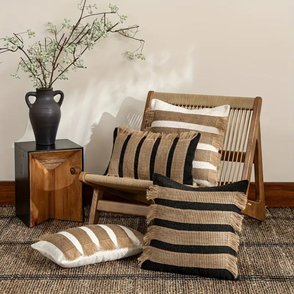 Cushion cover – Soft microfiber blend – Bohemian stripe design – Stylish home décor accessory